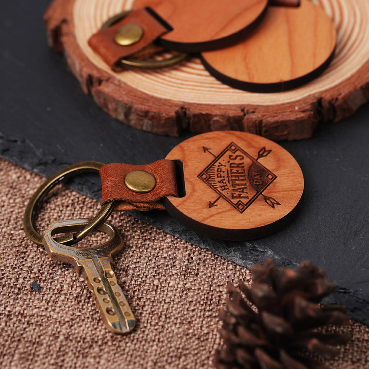 DIY Cherry Wood Circular Keychain (10pcs / 20pcs)